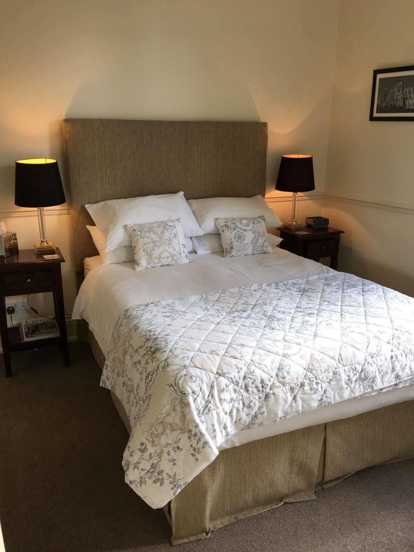 Bishops Guest Accommodation Йорк Екстер'єр фото